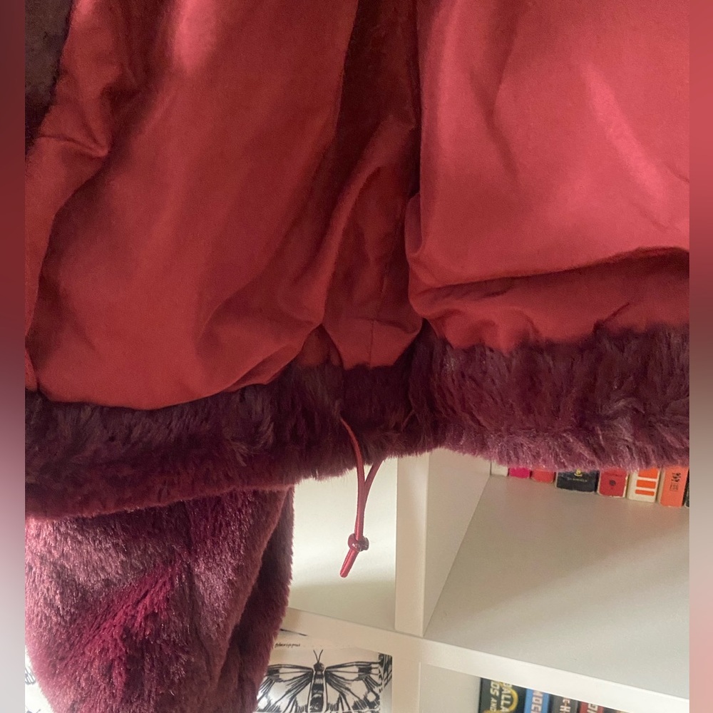 Levi’s Faux Fur Sporty Bomber Jacket - Picture 5 of 5